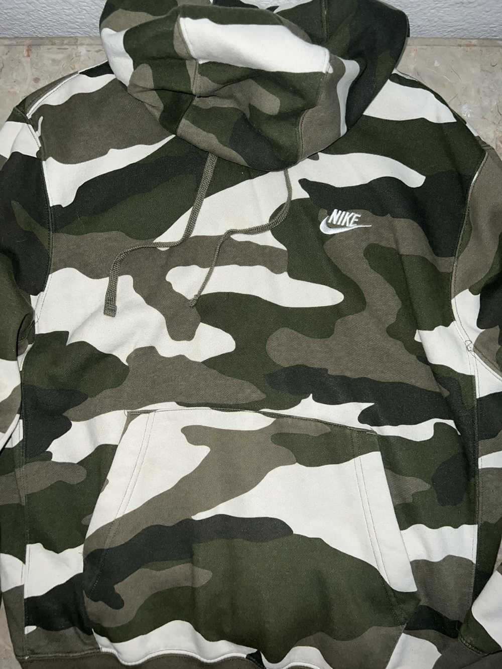 Nike Nike Men’s Camo Sportswear Club Fleece Hoodi… - image 2