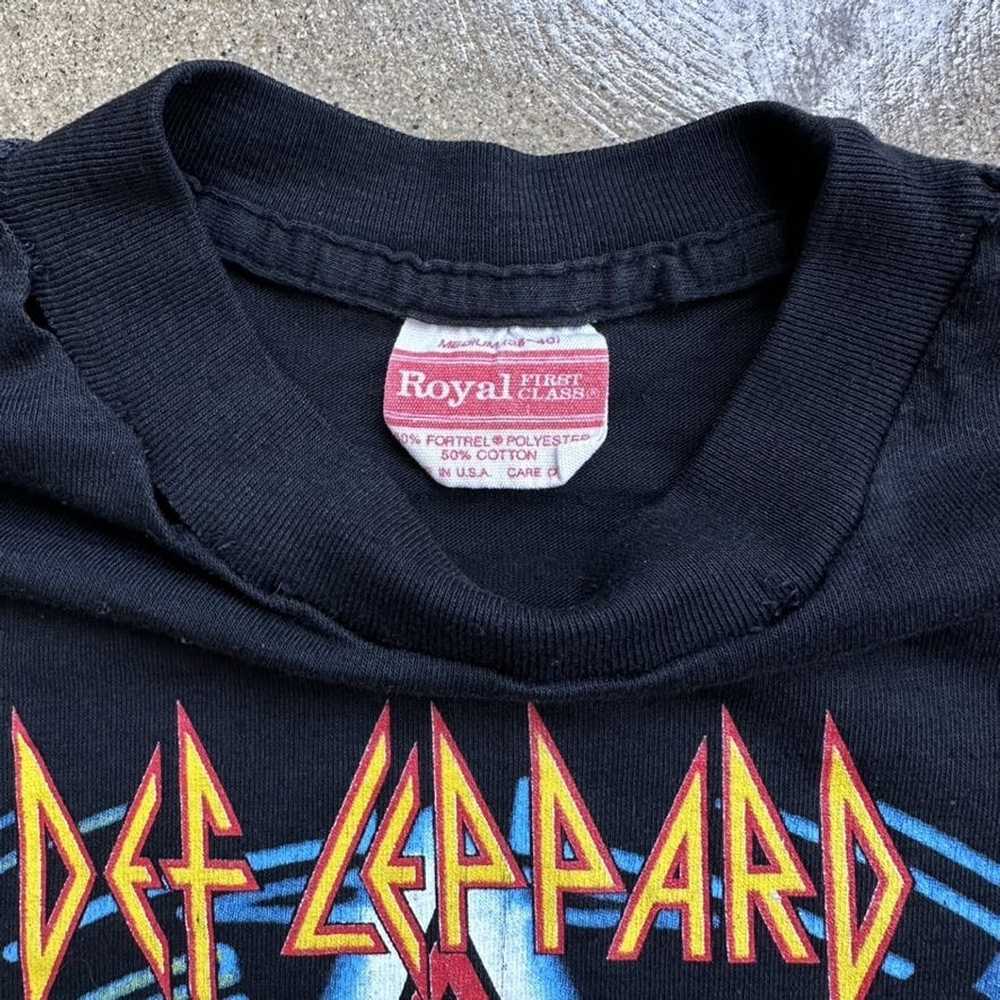 Def Leppard Vintage 1988 Def Leppard Tour T-shirt… - image 6