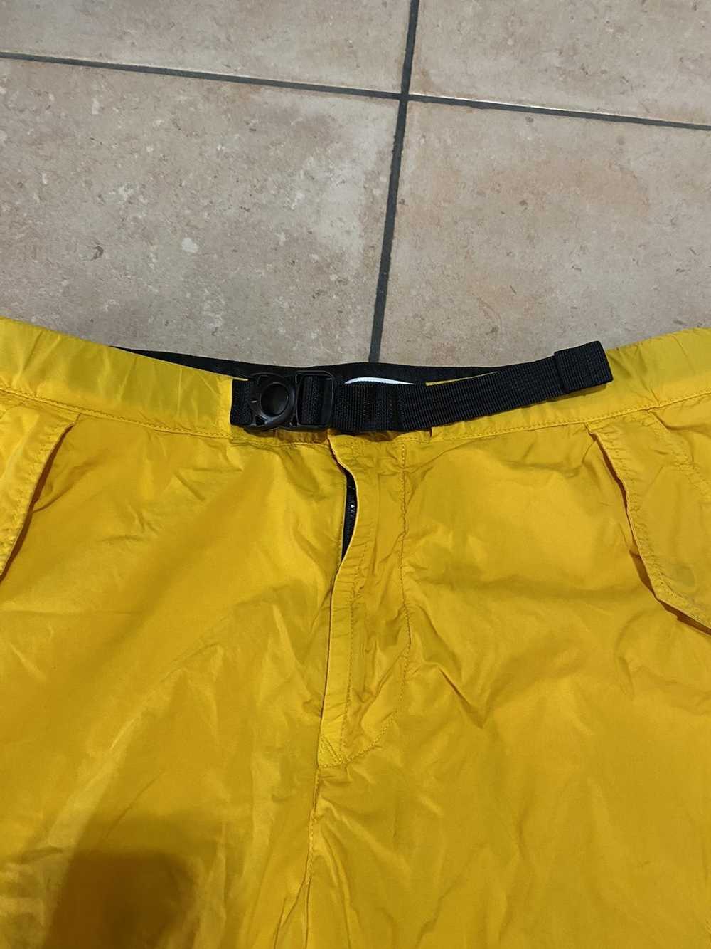 Stone Island Stone Island yellow cargo shorts Siz… - image 4