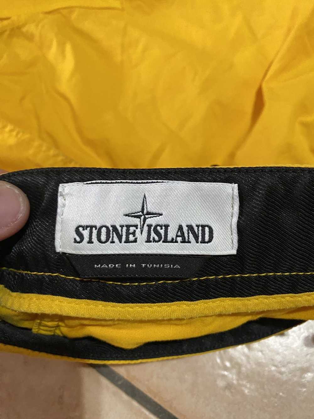 Stone Island Stone Island yellow cargo shorts Siz… - image 7