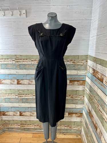 50’s Black Dress With Collar And Pockets Details