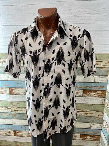 Varsos & Co . Feather Print Short Sleeve Shirt