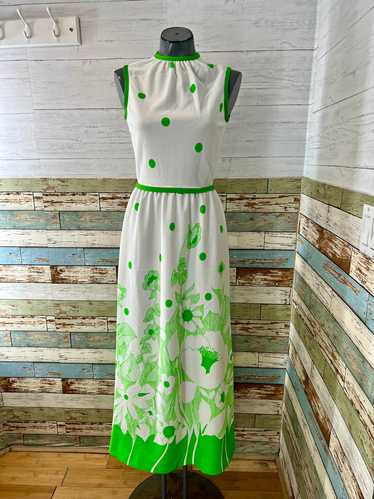 70s Maxi Lime & White Flower Print Dress