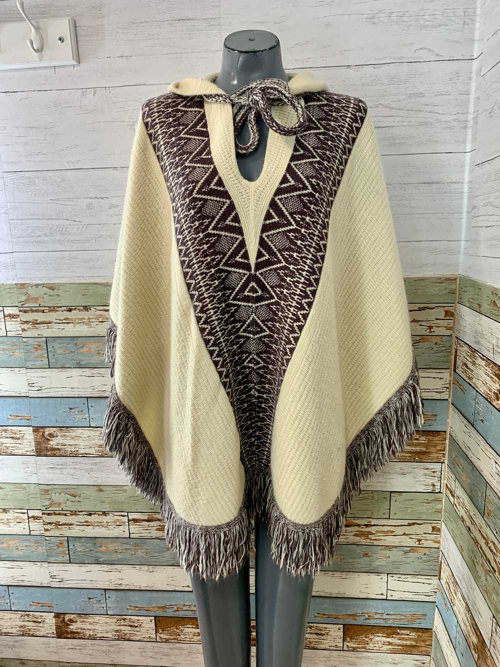 70’s Beige and Brown Fringed Knit Poncho - image 1