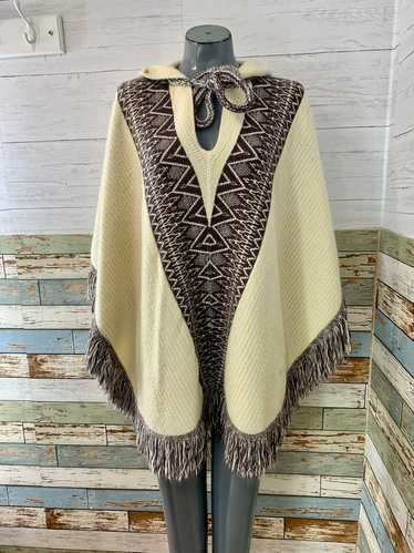 70’s Beige and Brown Fringed Knit Poncho