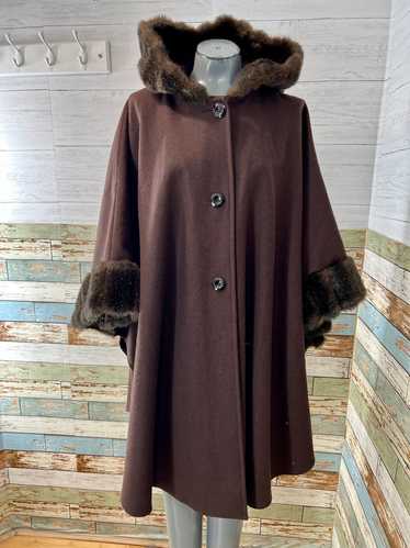 90s Going for 1960s Wool Hooded Cape With Faux Fur