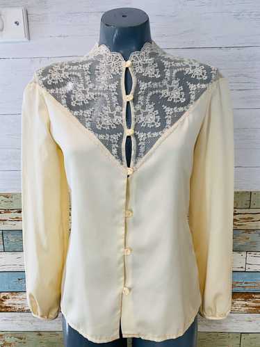 70’s Long Sleeve Cream Colored Lace Blouse