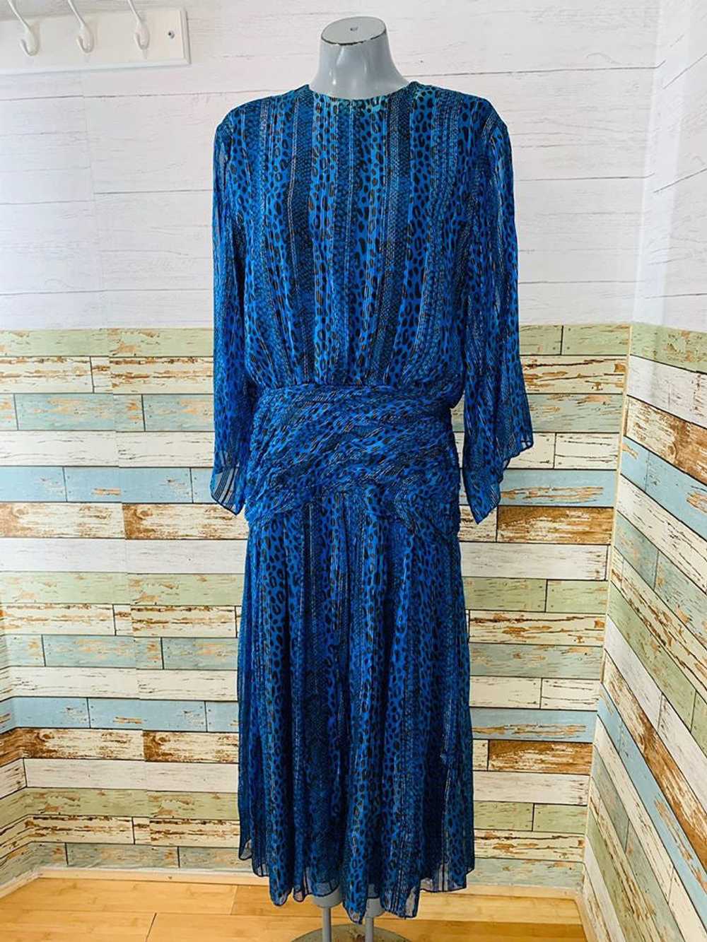 90s - Long Sleeve Silk Dress - image 2