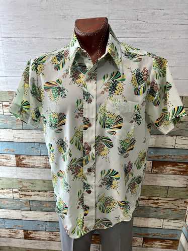 70’s Multicolor Floral Pattern Short Sleeve Shirt 