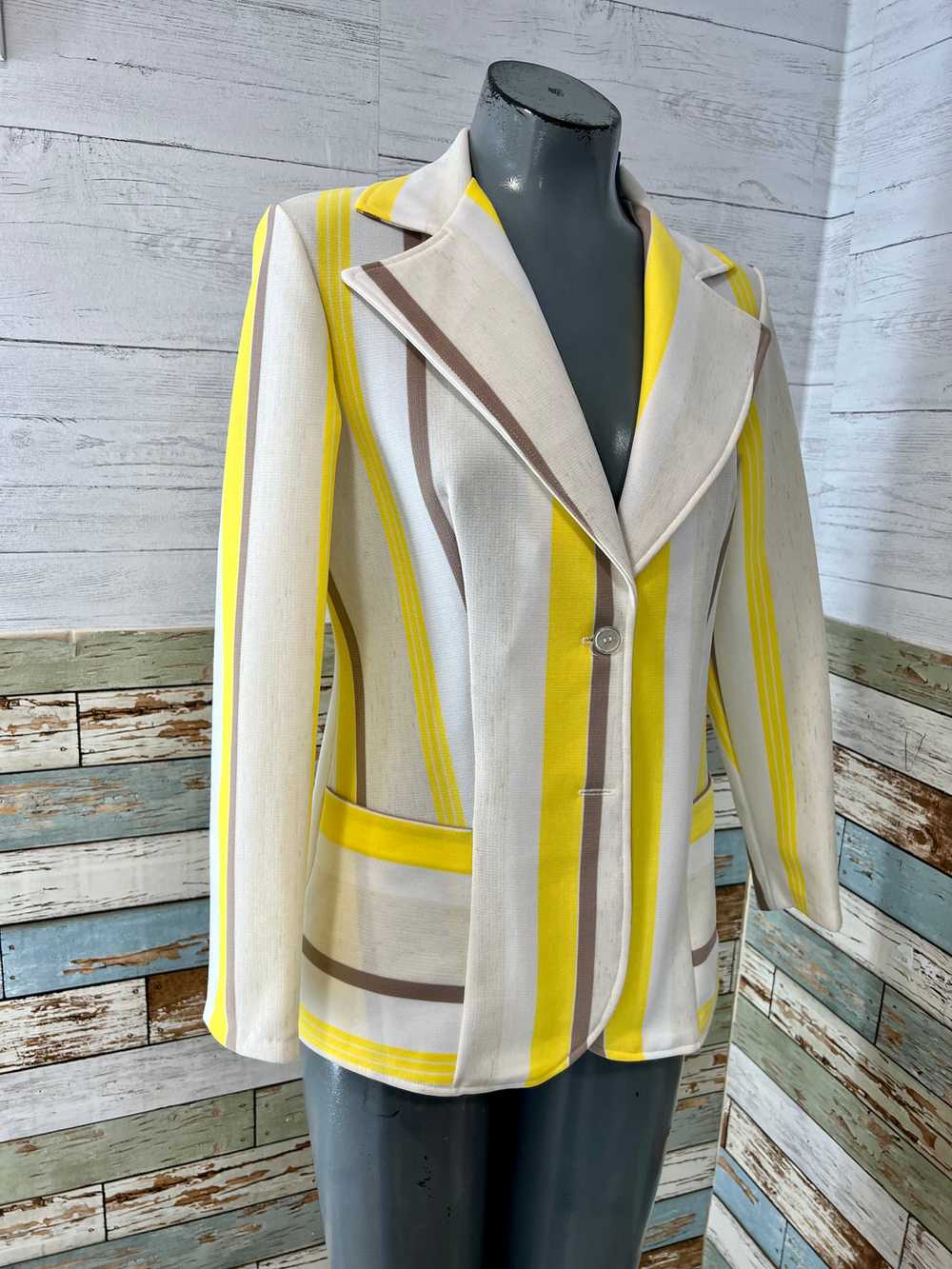 70’s Off White & Yellow Stripes Blazer By Pablo C… - image 5