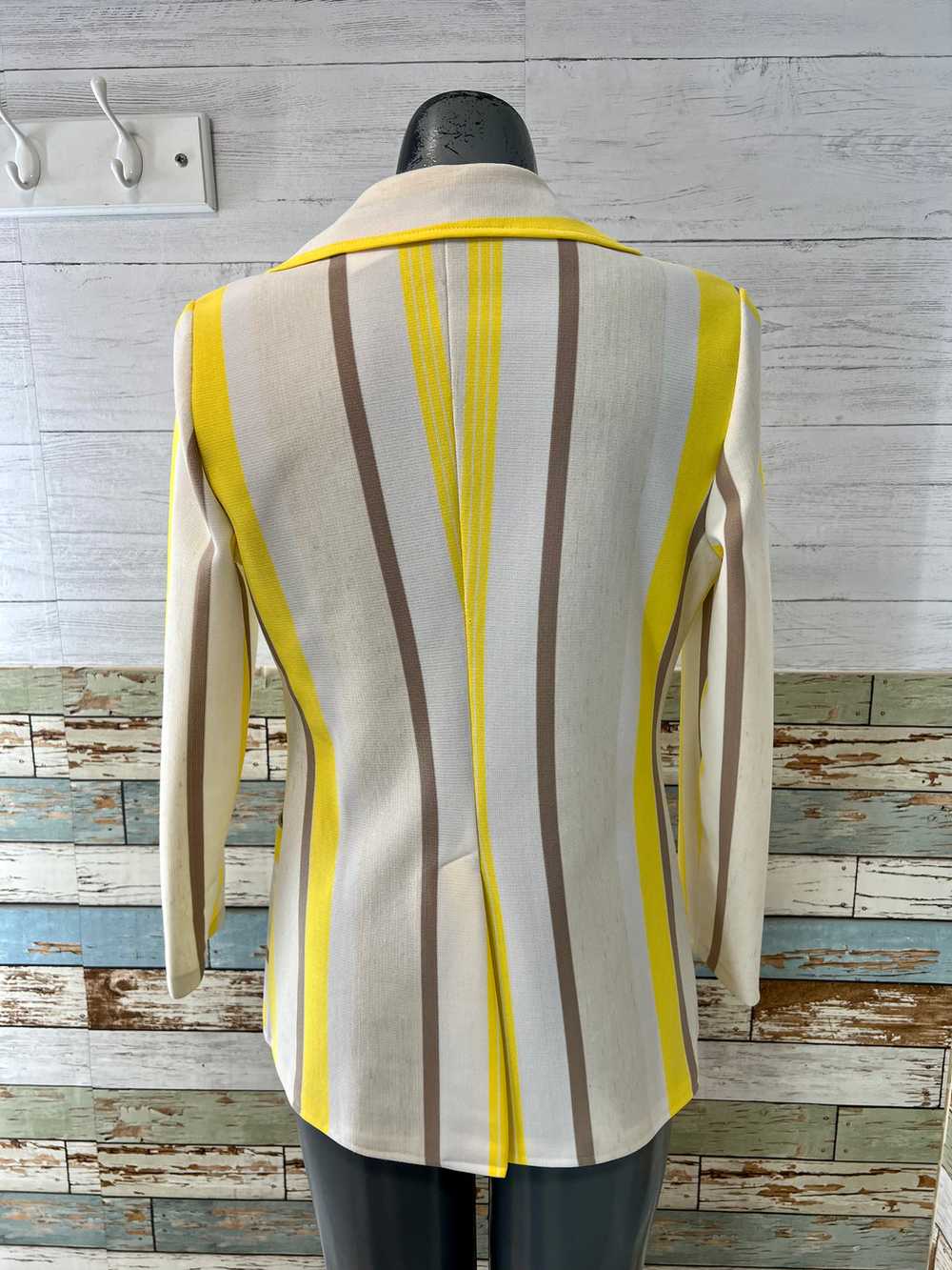 70’s Off White & Yellow Stripes Blazer By Pablo C… - image 7