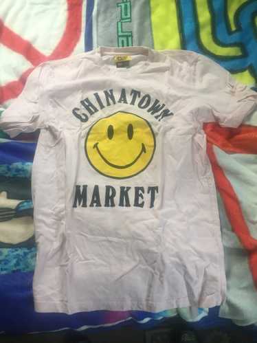 Chinatown Market - Chinatown Market x Smiley Logo Chain T-Shirt