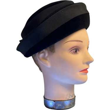 Noreen Fashion Hat Vintage Black Velvet Breton Bum