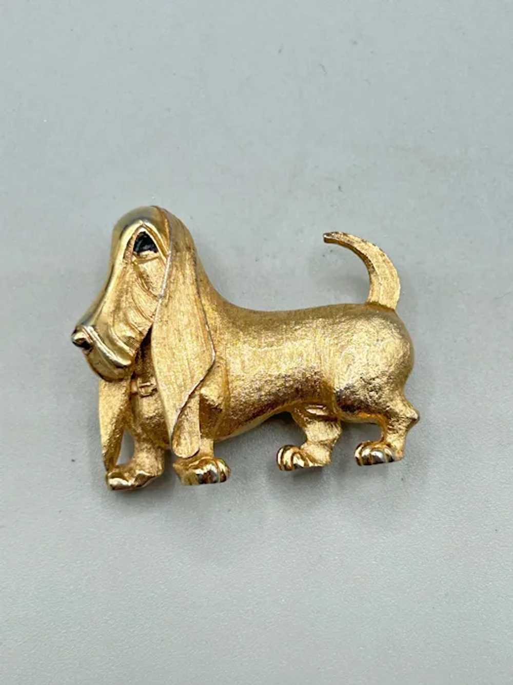 Signed BOUCHER Basset Hound Dog Pin Brooch Gold T… - image 2