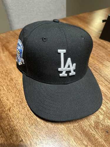 Los Angeles Dodgers New Era MLB 59FIFTY 5950 Fitted Cap Hat Black Crown/Visor White Los Doyers Script Logo 50th Anniversary Side Patch Green UV 7 1/8