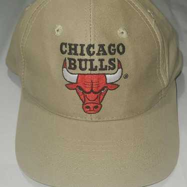 Chicago Bulls Vintage Four Stroke Clean Up Adjustable Cap – Wrigleyville  Sports