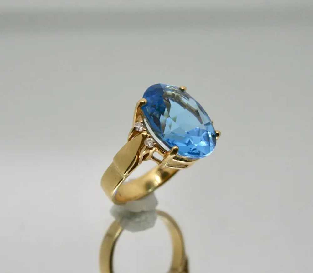 18k Gold Blue Topaz & Diamond Ring~ Size 6 - image 3