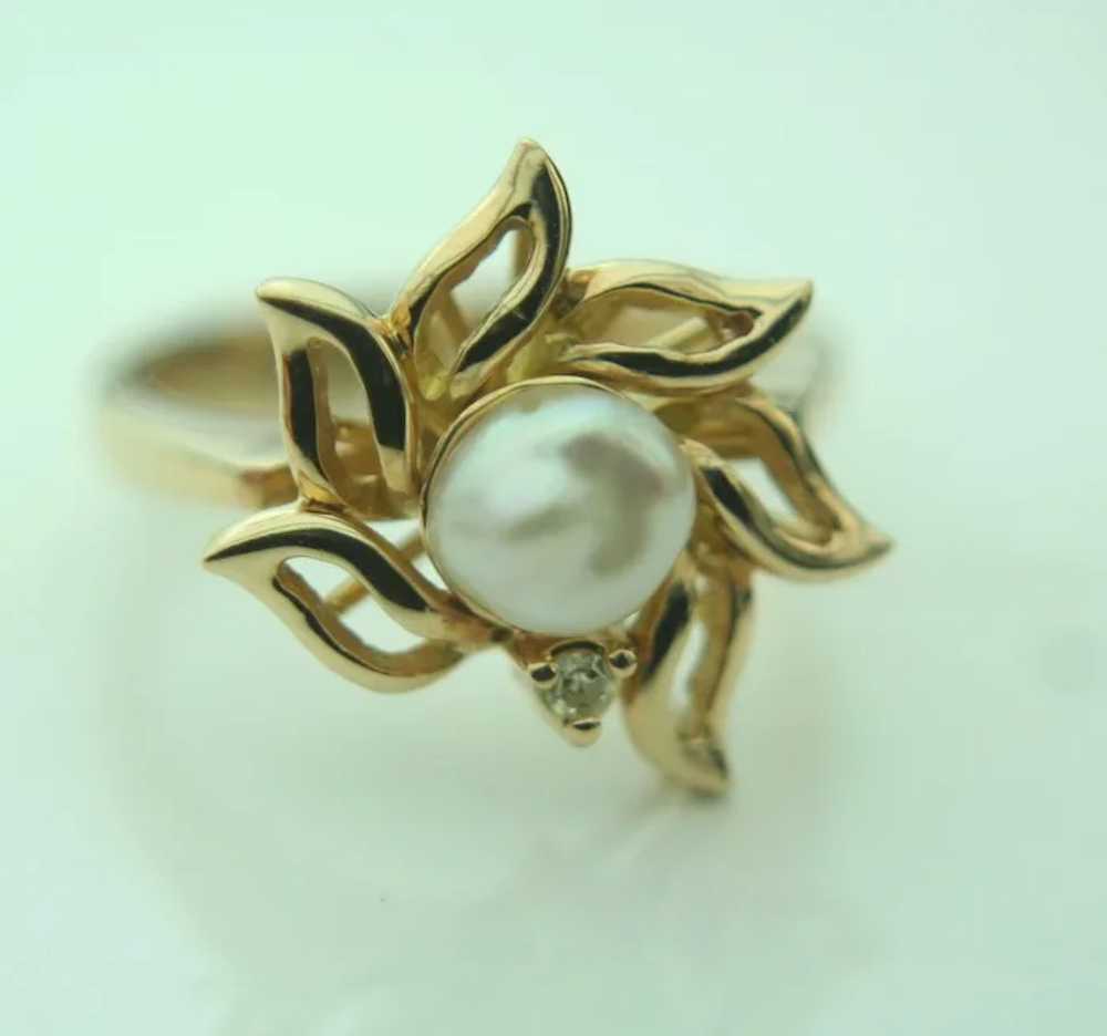 14k Yellow Gold Freshwater Pearl & Diamond Flower… - image 2