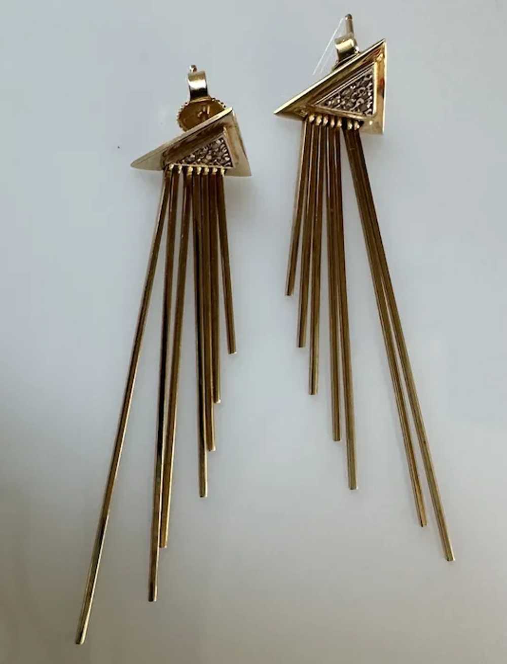 14K YG Fringe Earrings - image 7