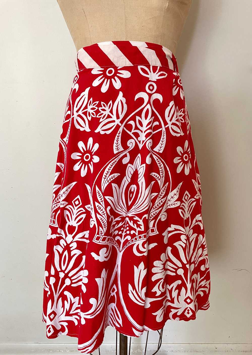 1970's Red & White Wrap Skirt - S/M - image 3