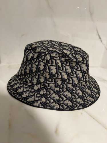 Christian Dior Monsieur christian dior bucket hat