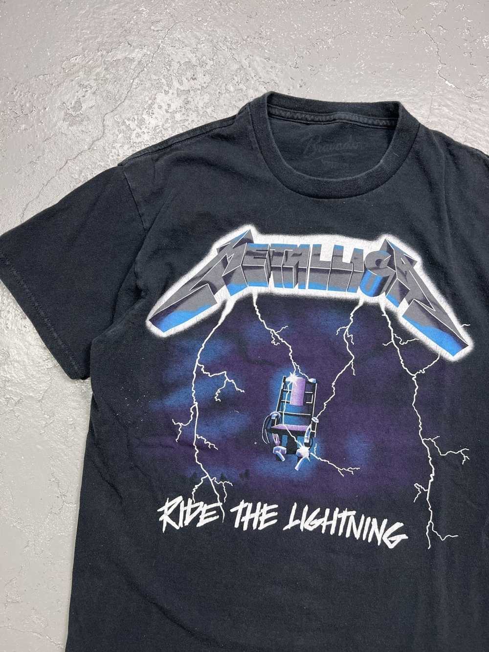 Metallica Metallica Band Shirt Size Medium - image 2