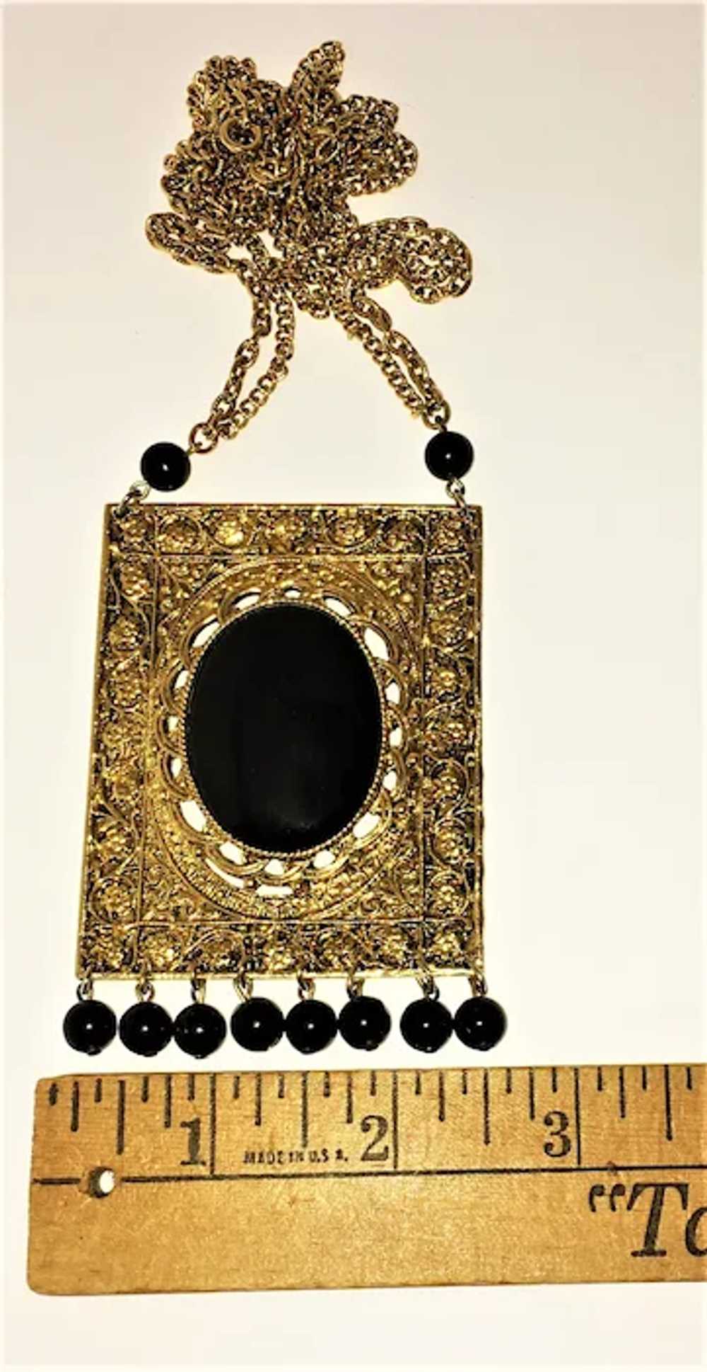 Vintage Necklace Ornate Black Cabochon Gold Plate… - image 10