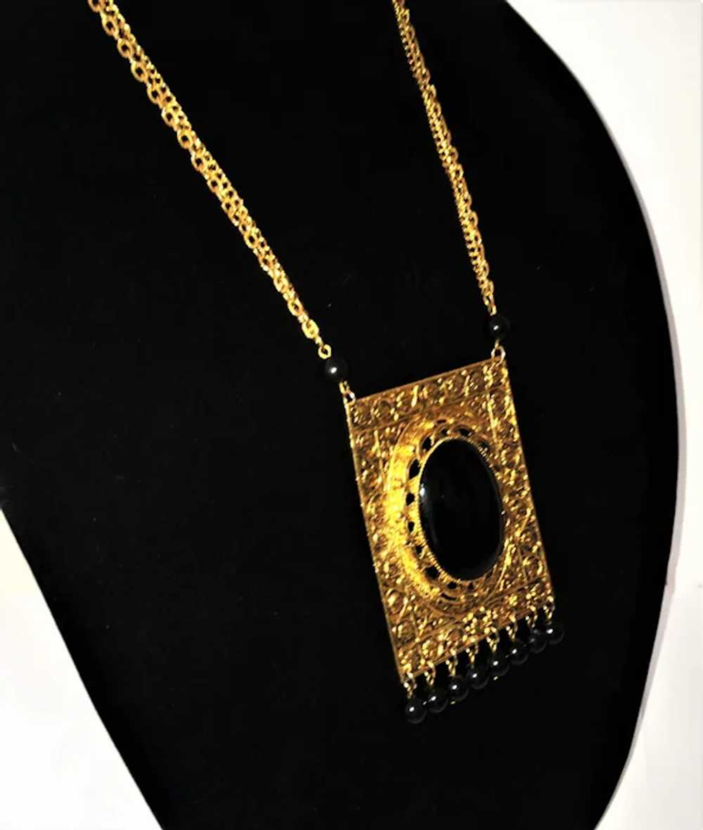 Vintage Necklace Ornate Black Cabochon Gold Plate… - image 3