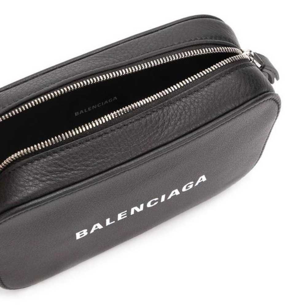 Balenciaga Leather crossbody bag - image 2