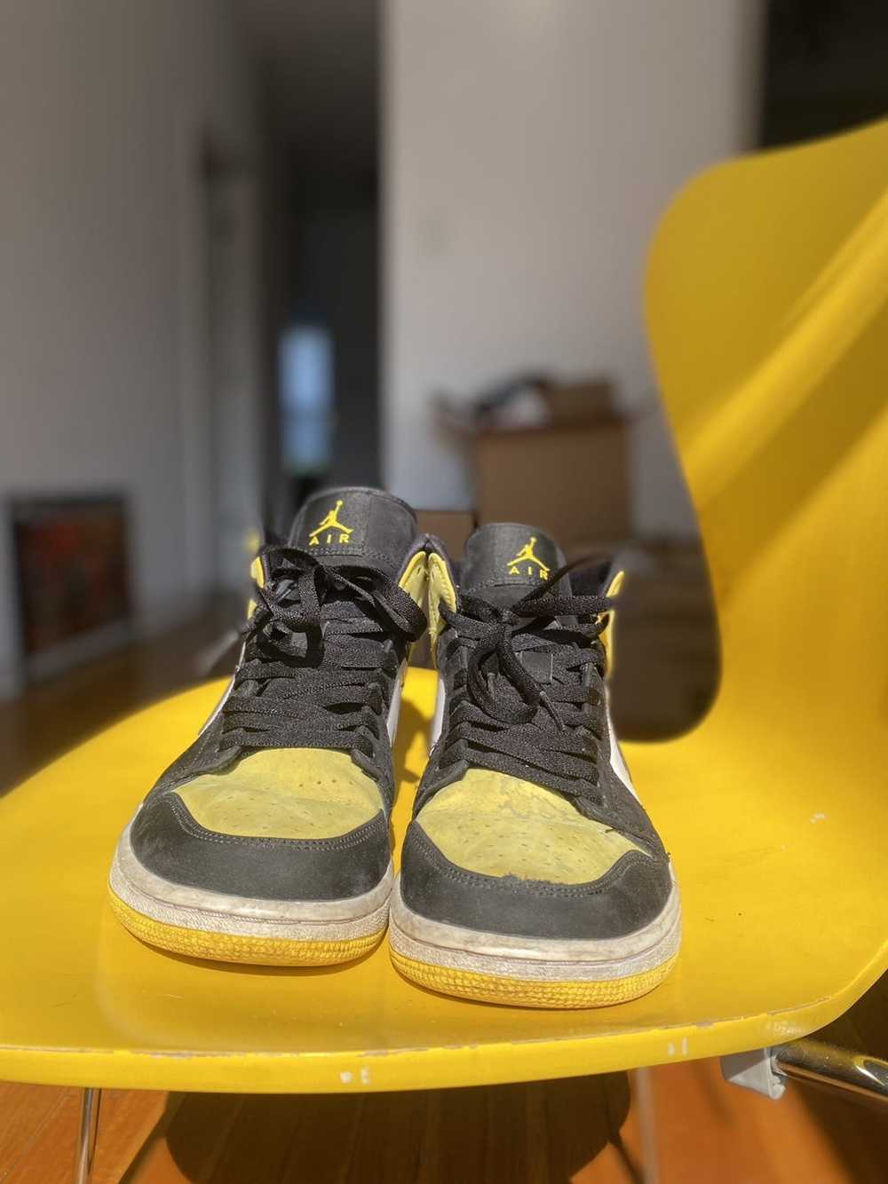 Jordan Brand × Nike Jordan 1 - Mid Yellow Toe - image 4