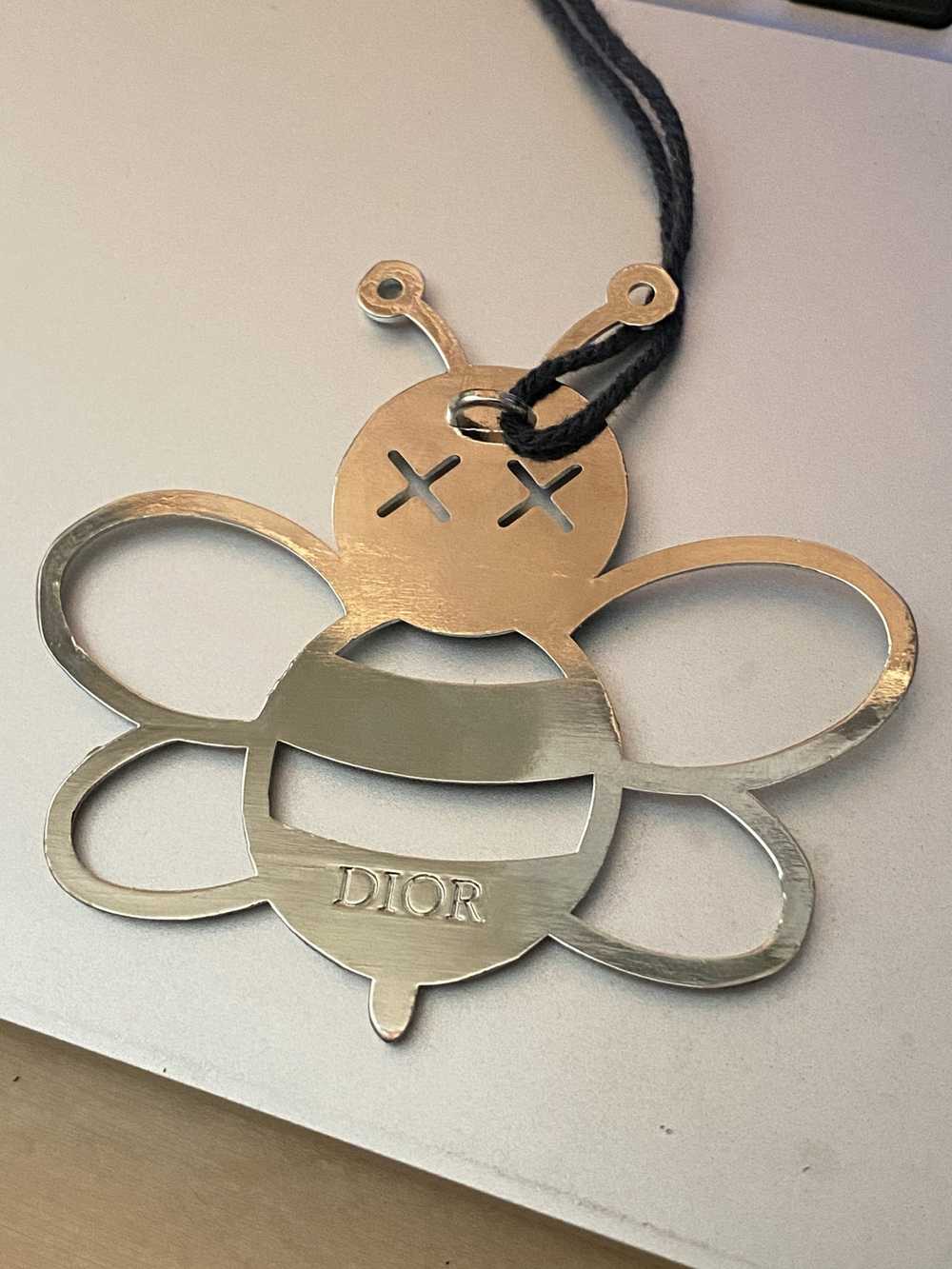Dior × Kaws Dior x Kaws Bee Keychain Charm Pendan… - image 2