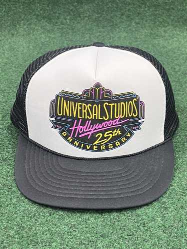 Trucker Hat × Universal Studios × Vintage 80s Univ