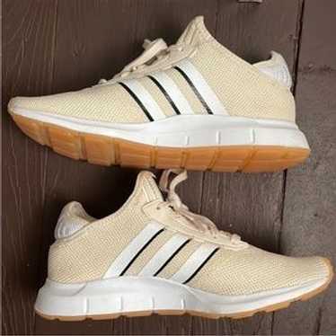 Adidas Swift Run - image 1