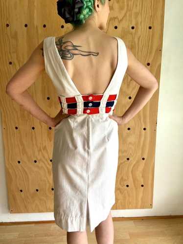 Late 1950s White Wiggle Dress w/ Red & Navy Belts… - image 1