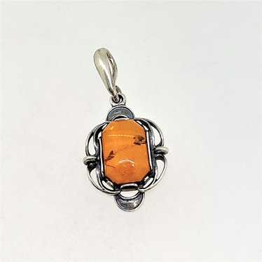 Sterling Silver Amber Petite Pendant