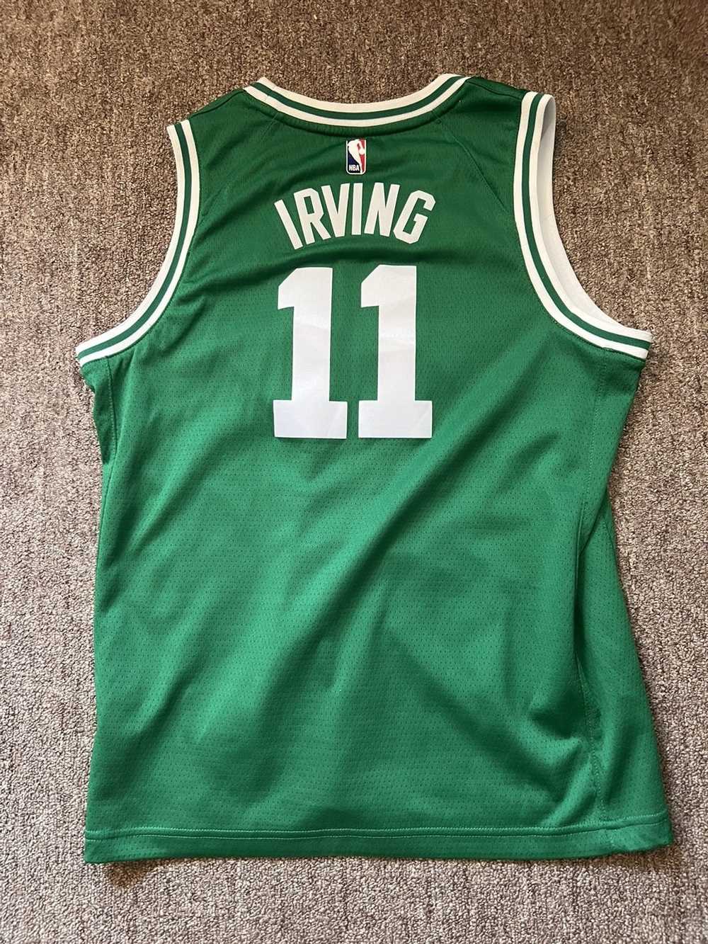 Boston Celtics Kyrie Irving jersey mens size 50 stitched black Nike