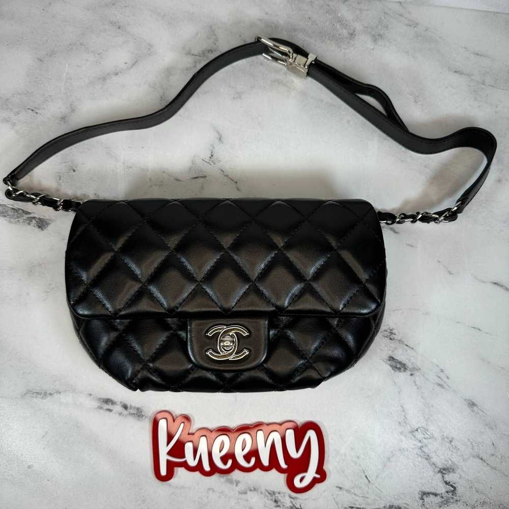 Chanel CHANEL black leather Bumbag Quilted Unifor… - image 1