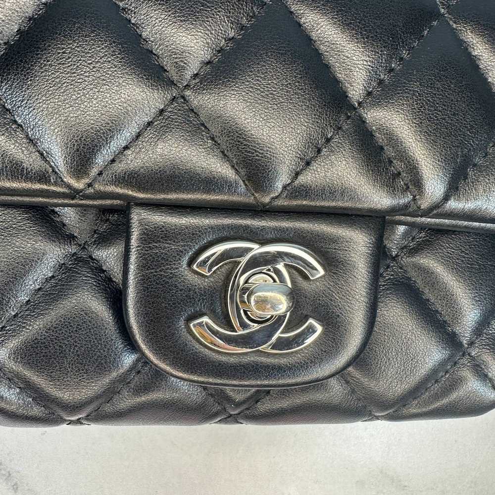 Chanel CHANEL black leather Bumbag Quilted Unifor… - image 5