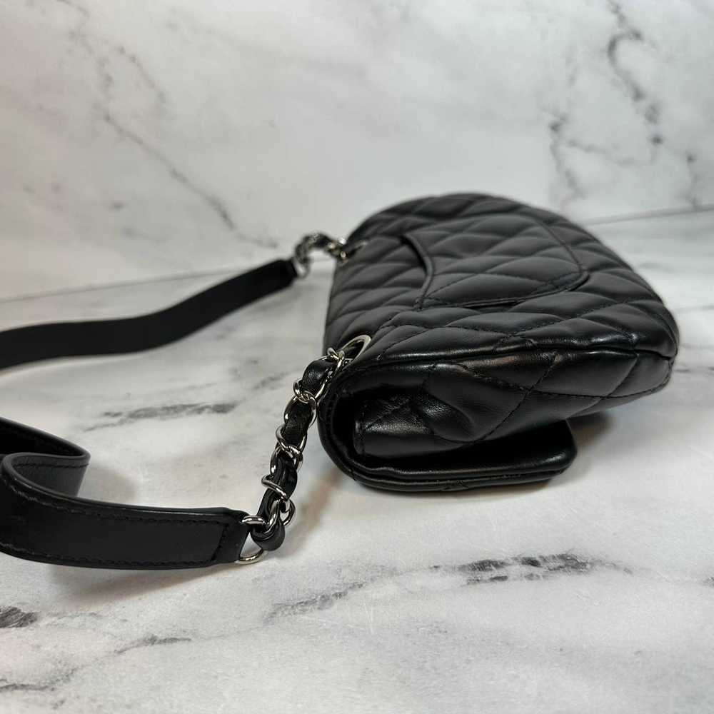 Chanel CHANEL black leather Bumbag Quilted Unifor… - image 8