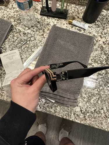 Louis Vuitton Dayton Z1321W Sunglasses - Black Larger Than