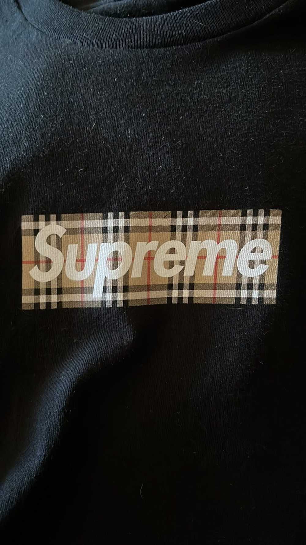 Supreme Burberry box logo size m - image 3