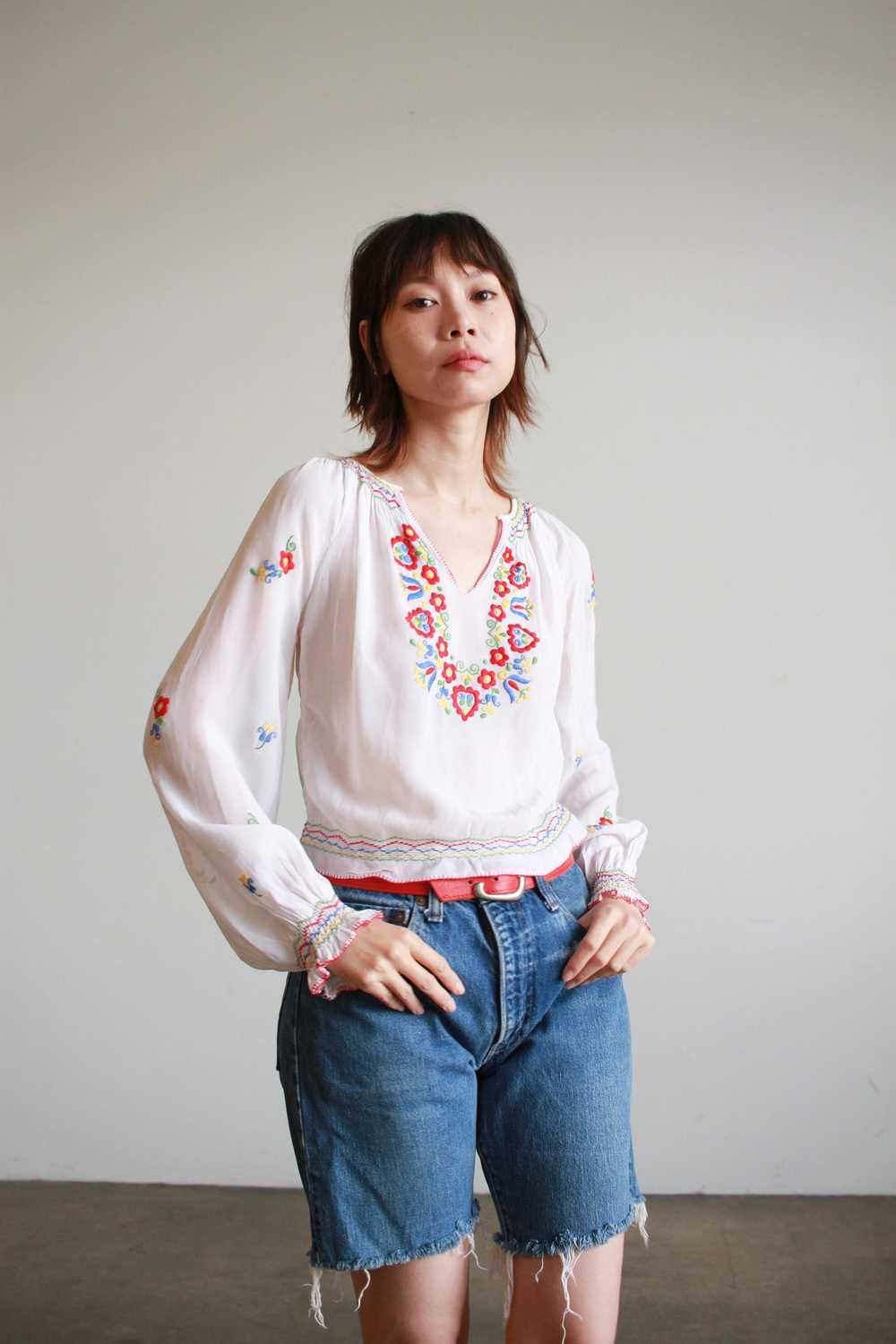 1940s Rayon Embroidered Hungarian Peasant Blouse - image 2