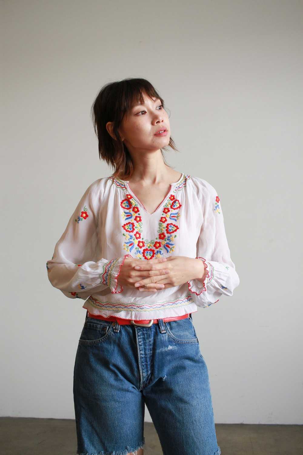 1940s Rayon Embroidered Hungarian Peasant Blouse - image 5
