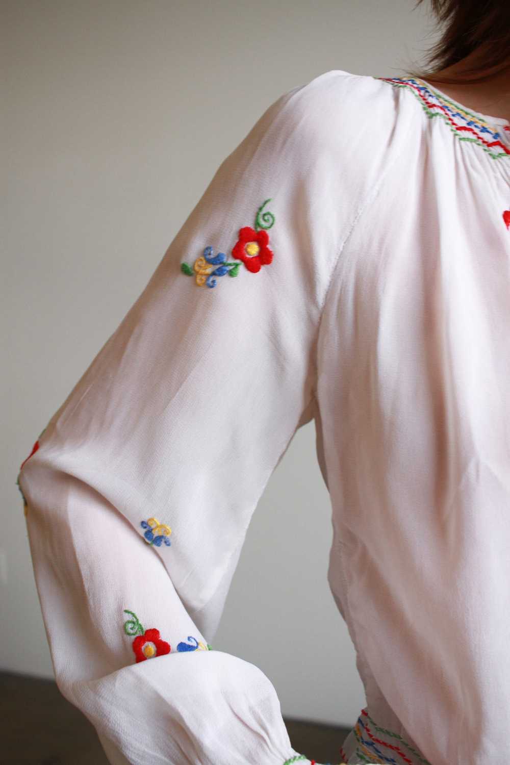 1940s Rayon Embroidered Hungarian Peasant Blouse - image 8