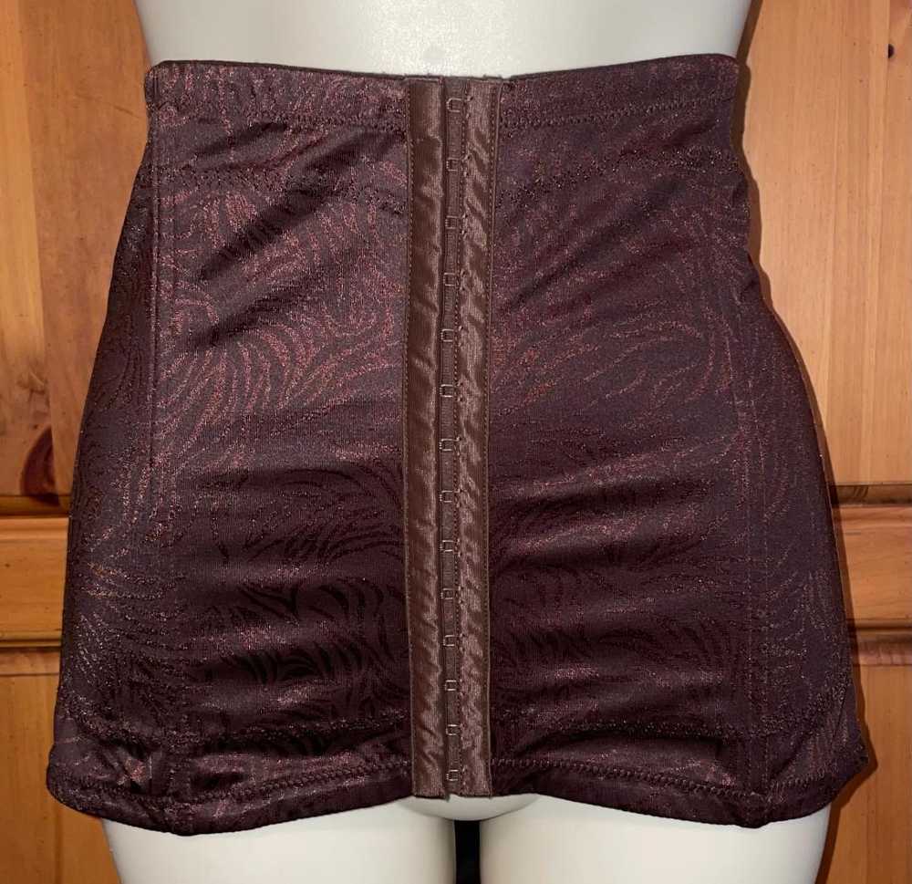 Scrumptious Chocolate Brown Brocade MAIDENFORM Wa… - image 1