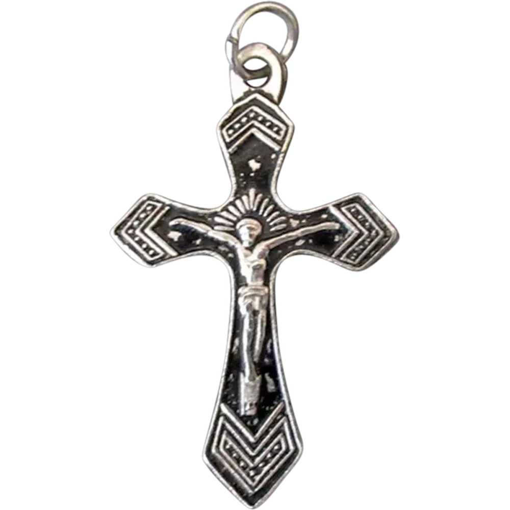 Small, Vintage Silvertone Crucifix Cross Necklace… - image 1