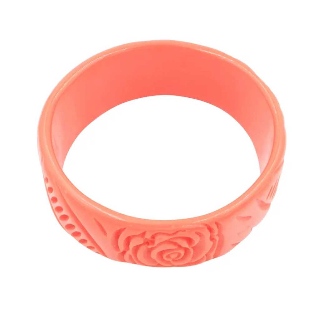 Bracelet Rose Carved Lucite Bangle - image 3