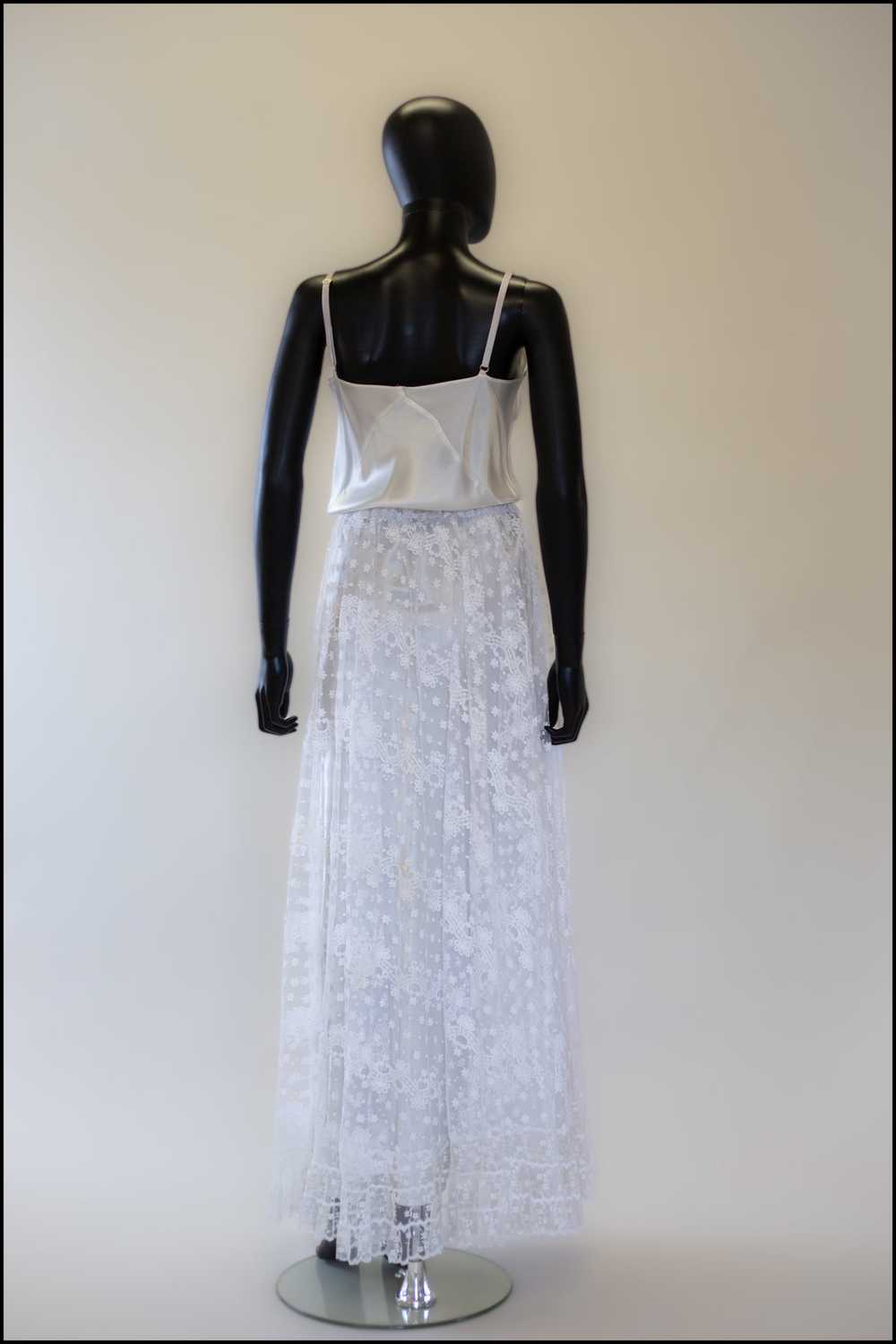 Vintage 1910s Edwardian White Lace Bridal Skirt - image 3