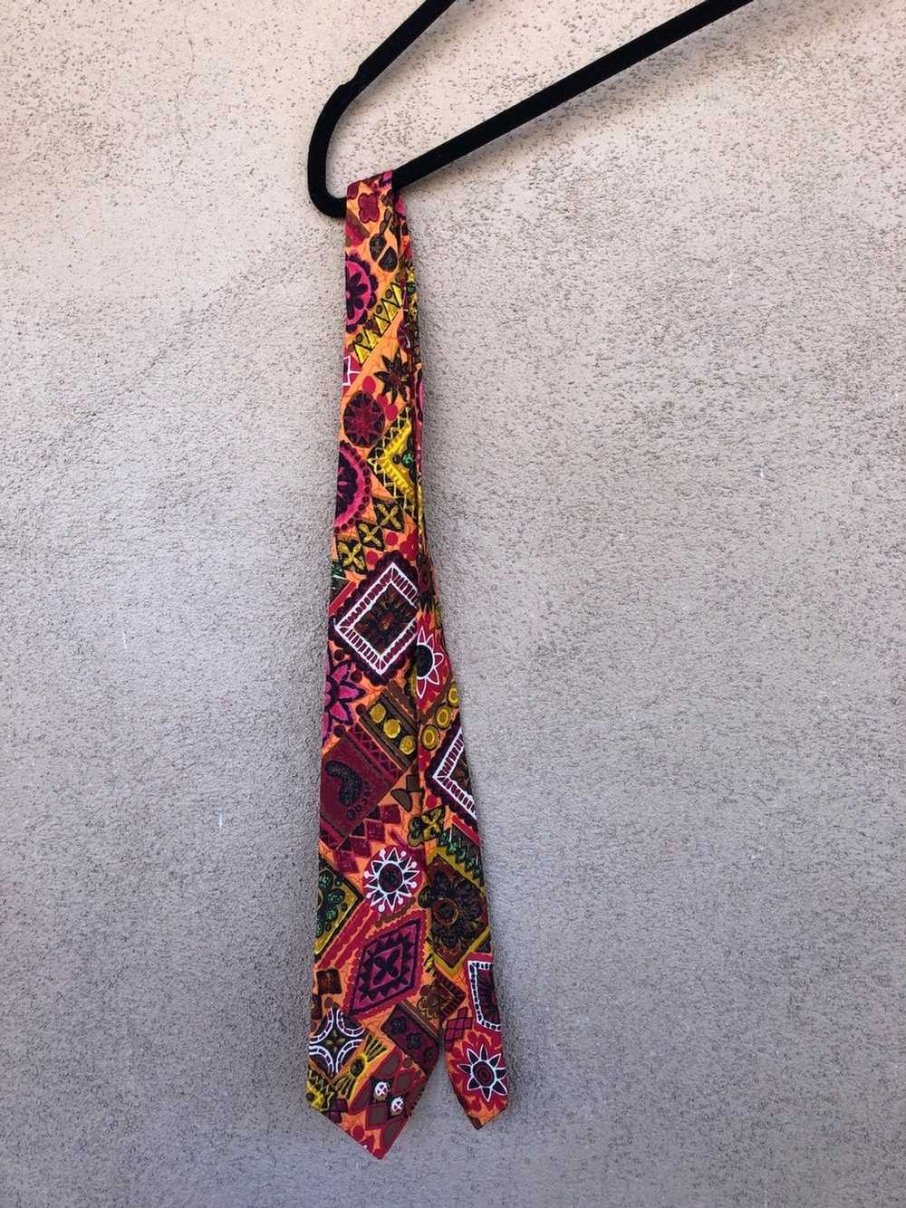 Vintage 1970s Wide Mod Tiki Necktie Tie - image 4