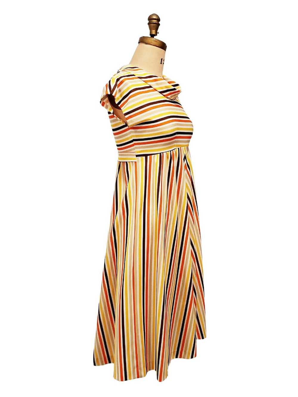 1970s cowl necked contrasting striped tie back dr… - image 4